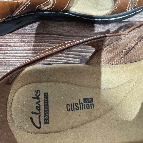 Ladies Clark’s Soft Cushion Brown Leather Sandals - Size 10M - Picture 3 of 4
